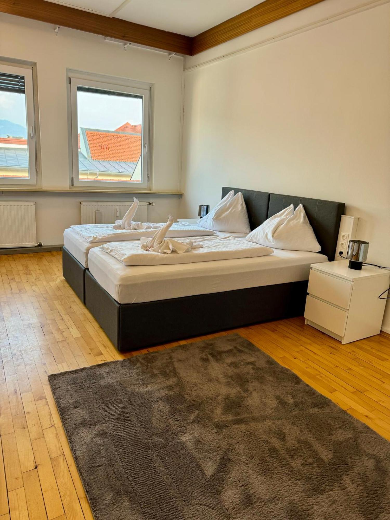 Stadthotel Schwerterbraeu Judenburg Buitenkant foto