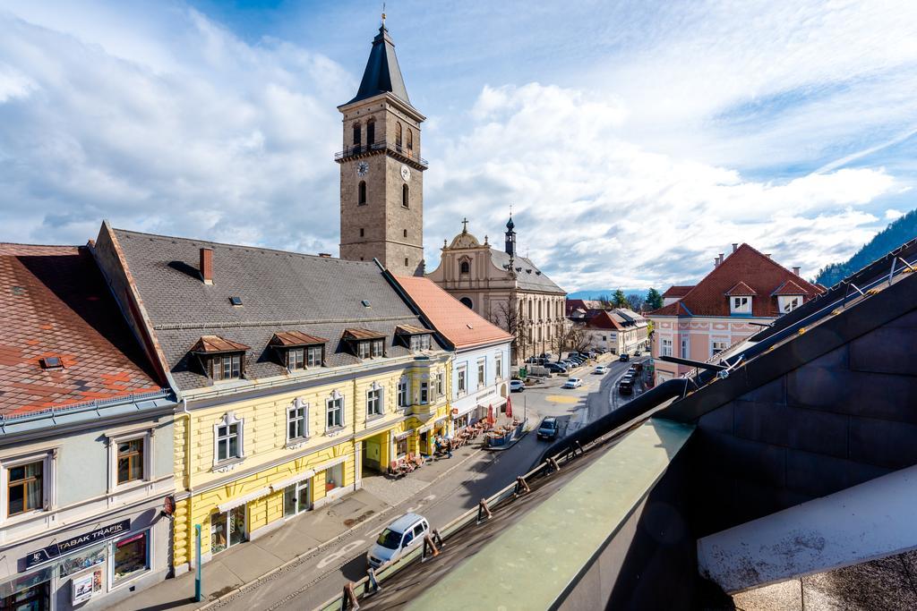 Stadthotel Schwerterbraeu Judenburg Buitenkant foto