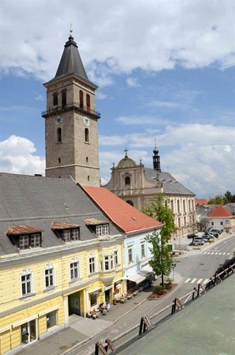 Stadthotel Schwerterbraeu Judenburg Buitenkant foto