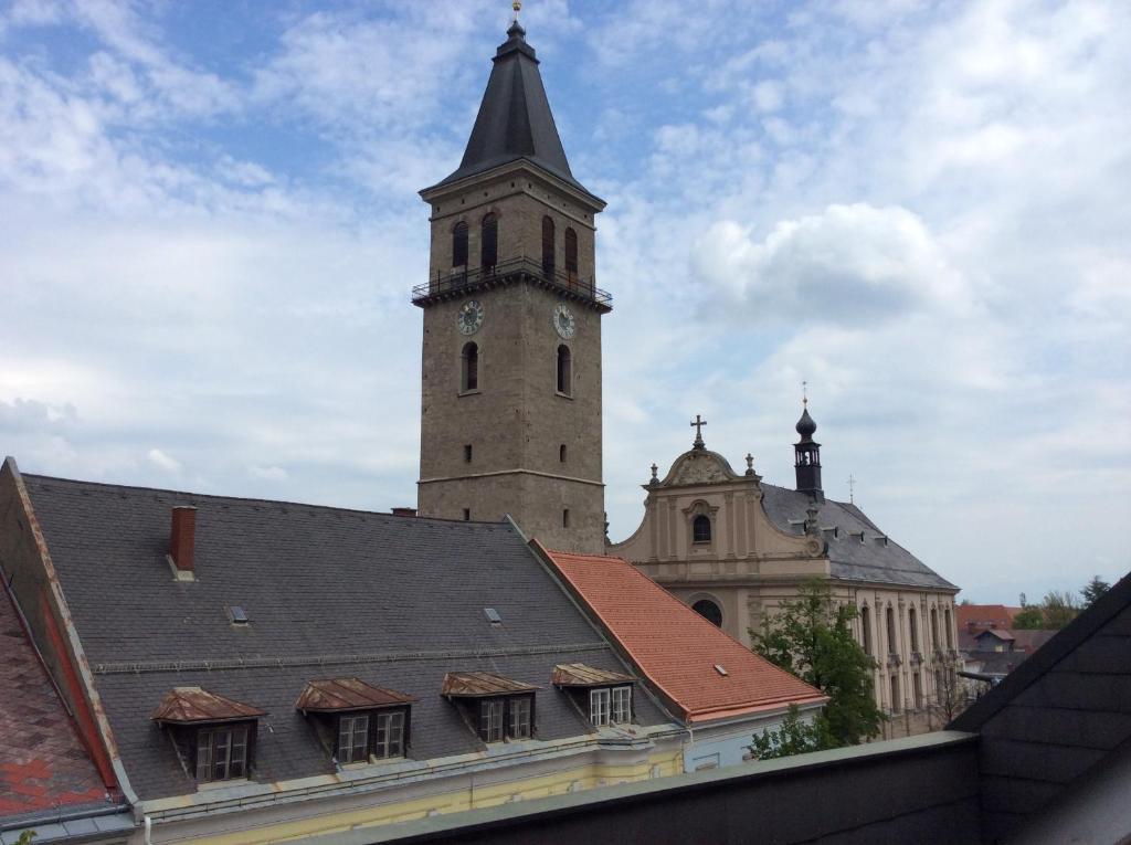 Stadthotel Schwerterbraeu Judenburg Buitenkant foto